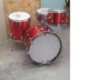 What brand is this drumset?