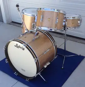 FOR SALE: Vintage 1965 Ludwig Club Date Set in Champagne Sparkle