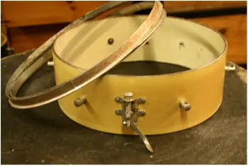 Please, help me with this snare ID