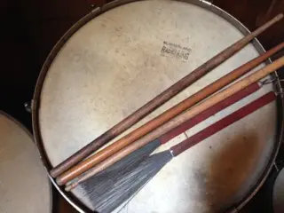 Vintage Slingerland Radio King...Please Help!