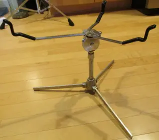 Virgin floor tom mount question