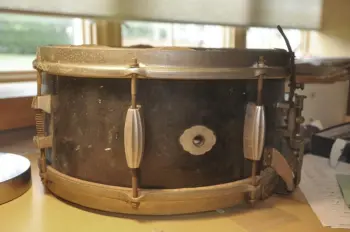 looking for slingerland RK streamline lug