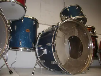 Mysterious concert tom - help me identifying it