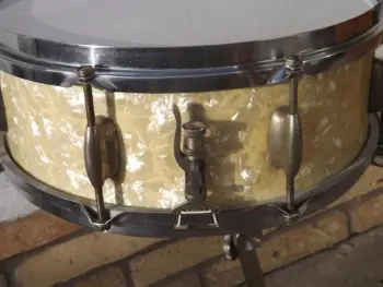 Snaredrum ID on ebay
