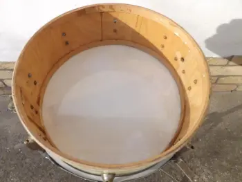 Snaredrum ID on ebay