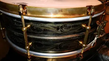 Who's using a '20s - '30s DeLuxe or BB?