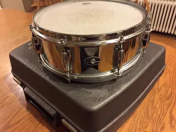 Slingerland festival snare with case $135