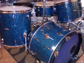 Just bought this old Pearl kit . . . .