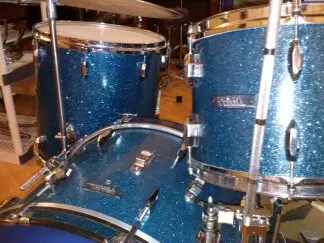 Just bought this old Pearl kit . . . .