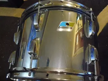 Ludwig Chrome Over Wood Factroy Riveted CLEAN!