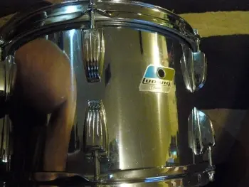 Ludwig Chrome Over Wood Factroy Riveted CLEAN!