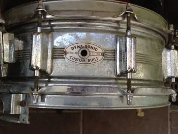 My collection of 400 Ludwig snares