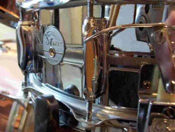 Boston 10 lug snare