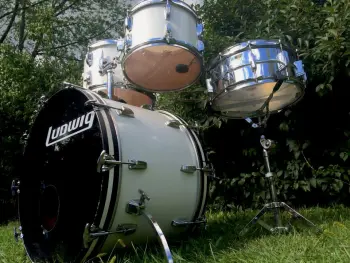 Vintage Ludwig Blue + Olive badge 'Hollywood' Drums set w/ 6.5&quot; x 14 Supraphonic