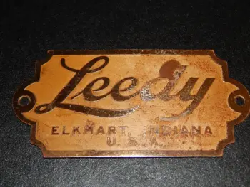 Leedy Badges on timbales