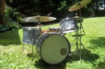 Non-Posters and Lurkers post your drums thread.