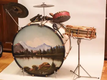 extremely rare 1920s Ludwigold trap set