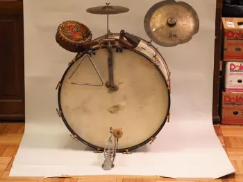 extremely rare 1920s Ludwigold trap set