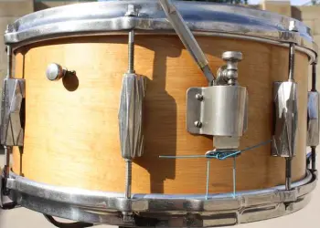 Slingerland shell with three reinforcement rings