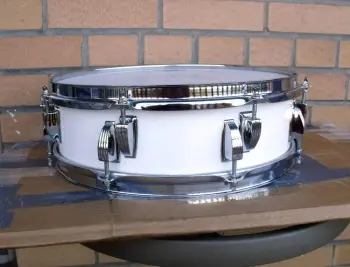 14 X 4-1/4&quot; LUDWIG Piccolo Snare.