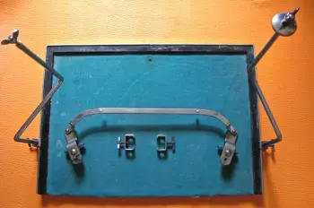 Vintage traps table and parts...