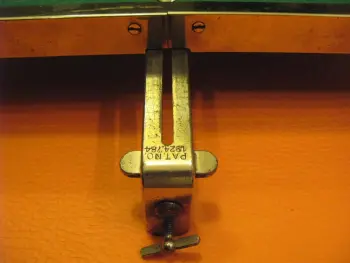 Vintage traps table and parts...