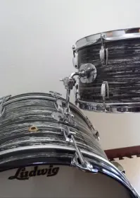 Plug orig. Ludwig tom holder holes Oy. Black