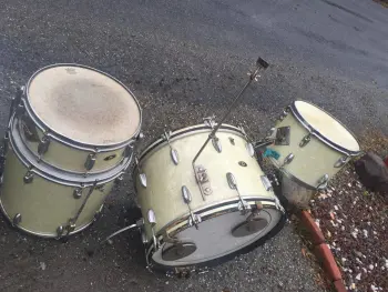 1950s Slingerland Radio king 13/16/22/14snr drum set in White Marine Pearl