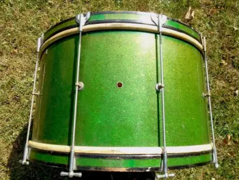 help with identifying this bass drum