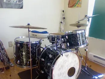 How Many Canadian Members Here &amp; Let`s See Your Vintage Drums!!