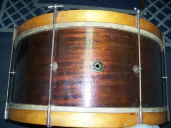 help with identifying this bass drum