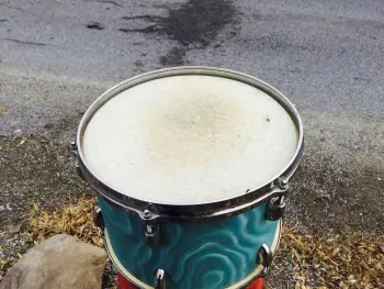 1960s Gretsch Round Badge 9&quot; x 13&quot; rack tom in aqua satin flame finish