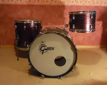 Burgundy Sparkles round badge Gretsch