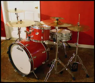 Pics of my Ludwig Rocker kit