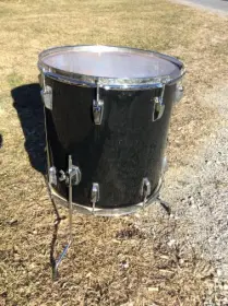 1973 Ludwig B/O badge 16&quot; floor tom in black wrap