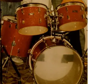 Help me identify my vintage Pearl drumset!