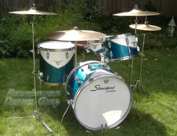 Help me identify my vintage Pearl drumset!