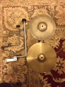 Cymbal arms and cymbals