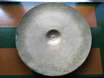 A Zildjian 26&quot; Ride 60's