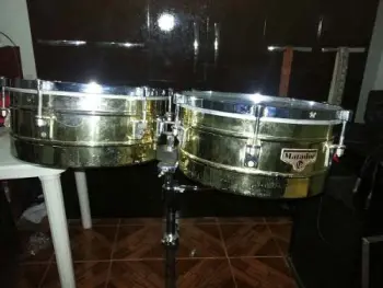 A one know about these 4 vintage snares?
