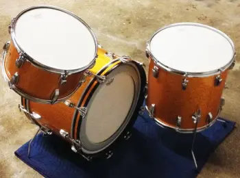 FOR SALE: Vintage Late 1960s Ludwig Classic 22/16/13 Rewrap in Gold Sparkle