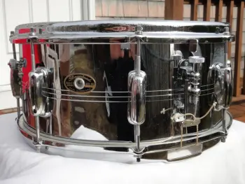 Unusual `60s Slingerland snare