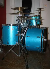 Added tom to my Ludwig Rocker/Phaser kit