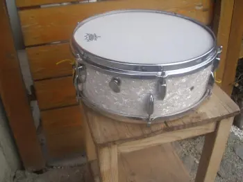 Restoration of an old Tromsa Roxy Snare!