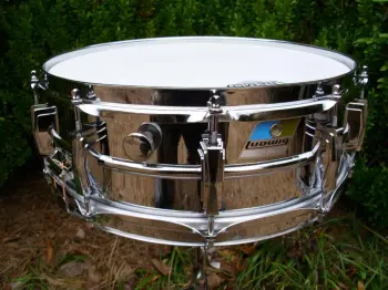 For Sale: Vintage Ludwig Supraphonic
