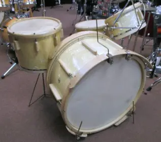 1942 to 1945 Ludwig Victory kit