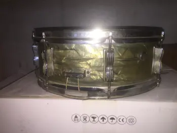 1958 Ludwig Transition Badge with matching Jazz fest