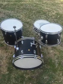 vintage 1968 Ludwig 4pc kit in original black lacquer