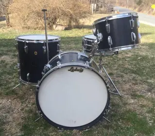 vintage 1968 Ludwig 4pc kit in original black lacquer