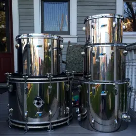 Vintage ludwig staenless steel drum kit